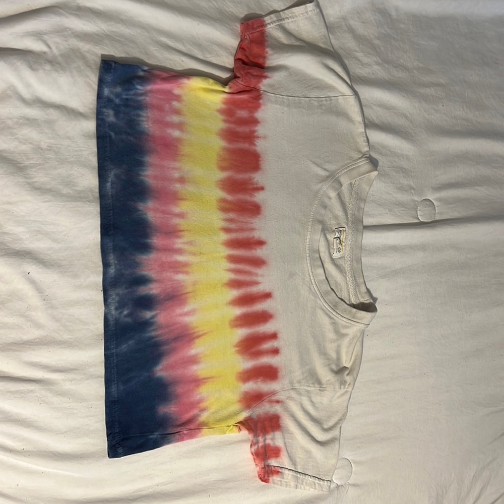 White/tie-dye crop top!